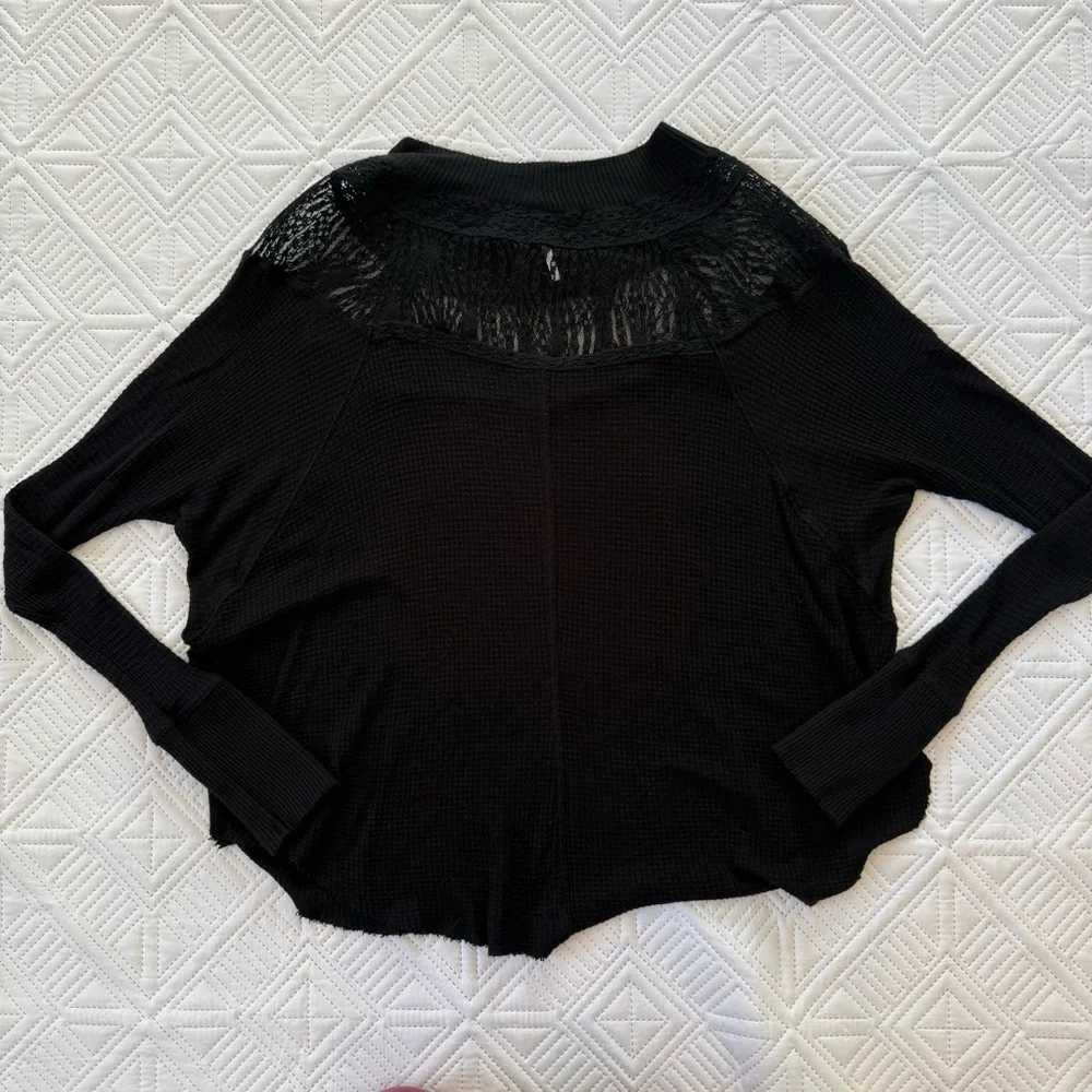 Free People Spring Valley Waffle Knit Long Sleeve Lace Trim Oversized Top Sz XS